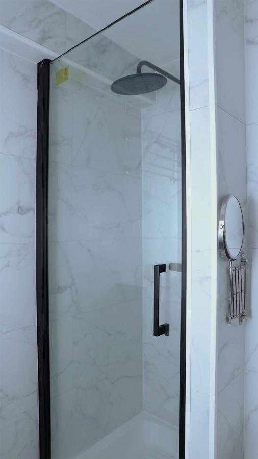 Champs Elysees & Arc De Triomphe - Cityapartmentstay Appartement Parijs